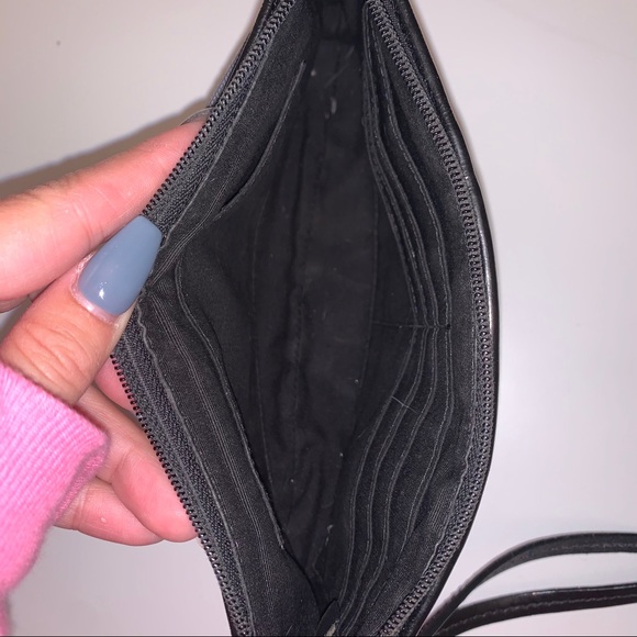 Coach Wristlet - Picture 6 of 8